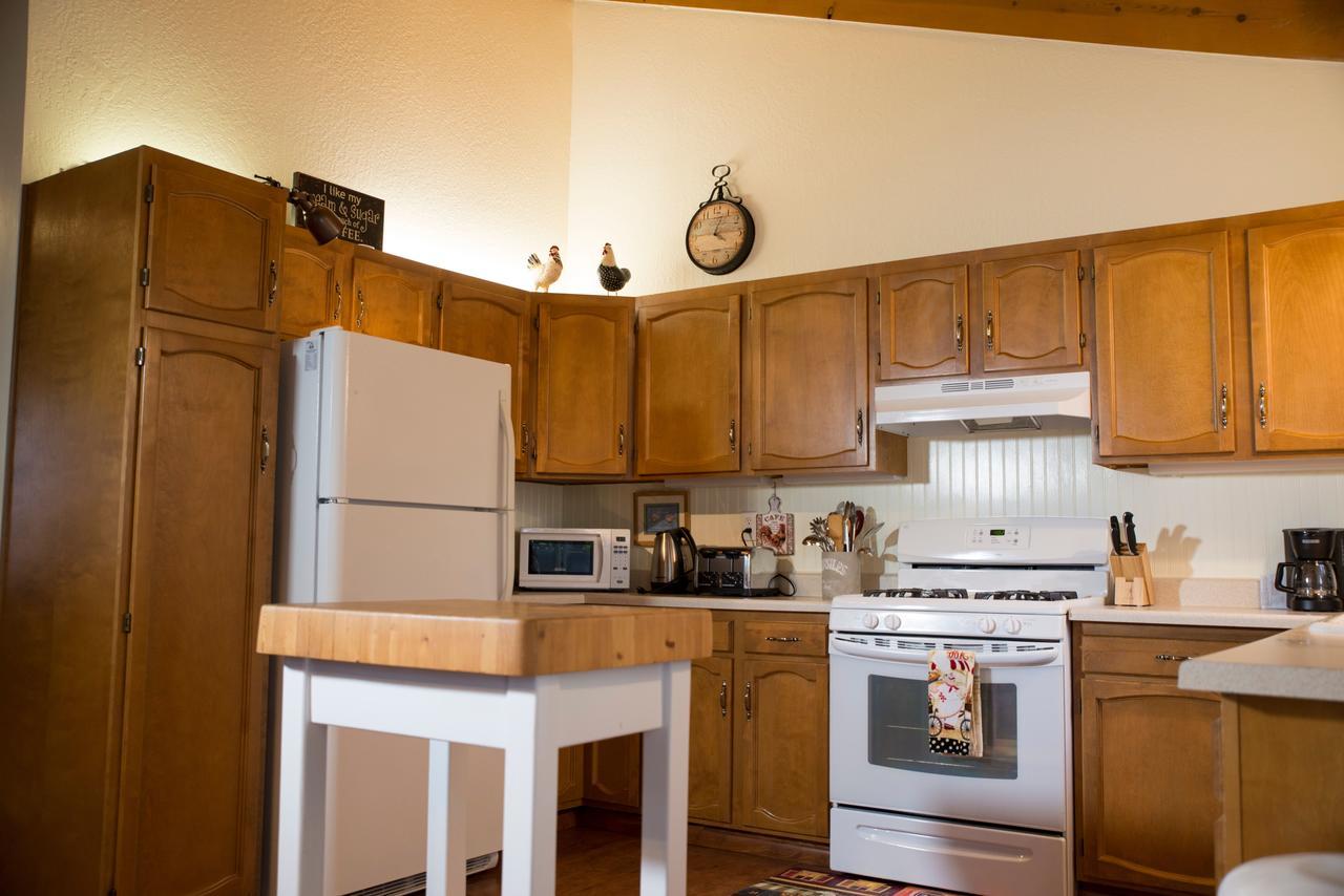Lovely Mountain Lake Chalet By Yosemite: Equipped! グローヴランド エクステリア 写真