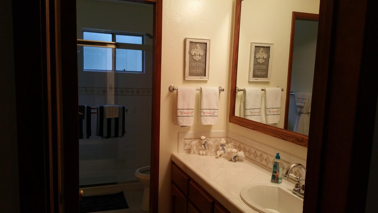 Lovely Mountain Lake Chalet By Yosemite: Equipped! グローヴランド エクステリア 写真
