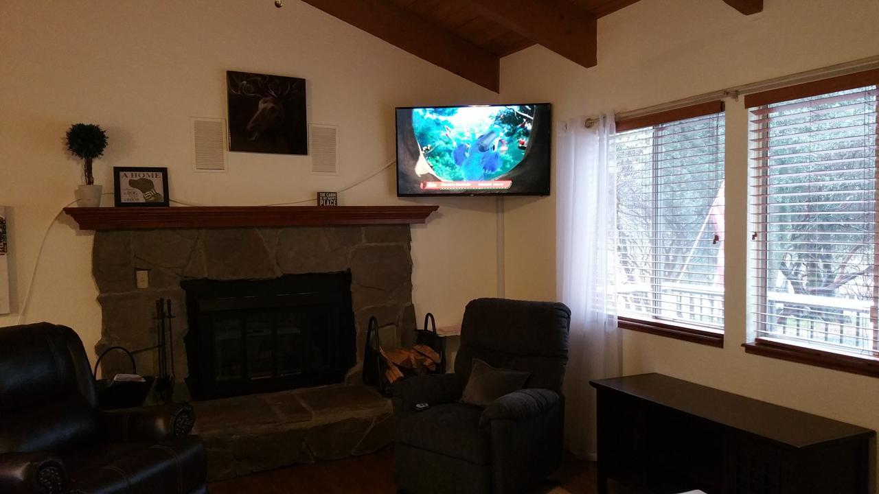 Lovely Mountain Lake Chalet By Yosemite: Equipped! グローヴランド エクステリア 写真